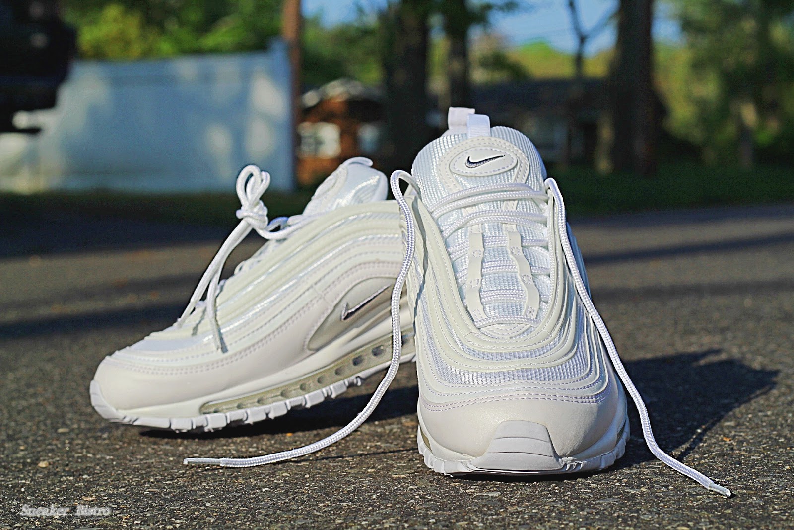 SNEAKER BISTRO Streetwear Served w| Class: Nike Air Max 97 SNEAKER BISTRO Streetwear Served w| Class: Nike Air Max 97